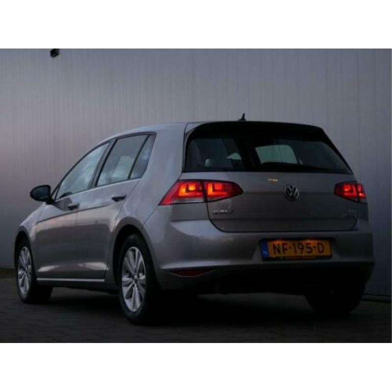 Volkswagen Golf 1.0 TSI 115pk Comfortline Navigatie / Blueto