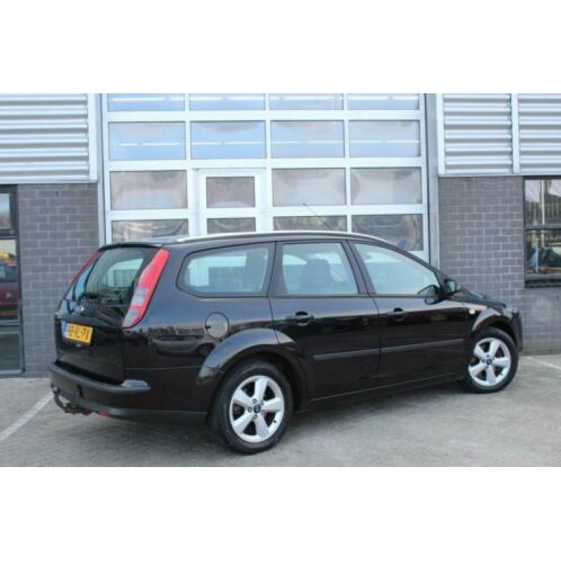 Ford Focus Wagon 2.0-16V First Edition Airco Cruise N.A.P.