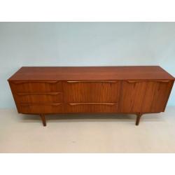 Vintage teakhouten dressoir.