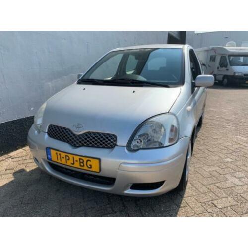 Toyota Yaris 1.3 VVT-i Sol Automaat - 1e Eigenaar