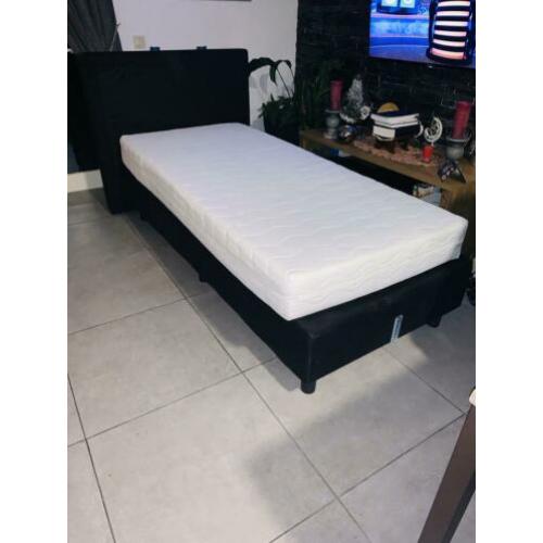 Bed compleet te koop