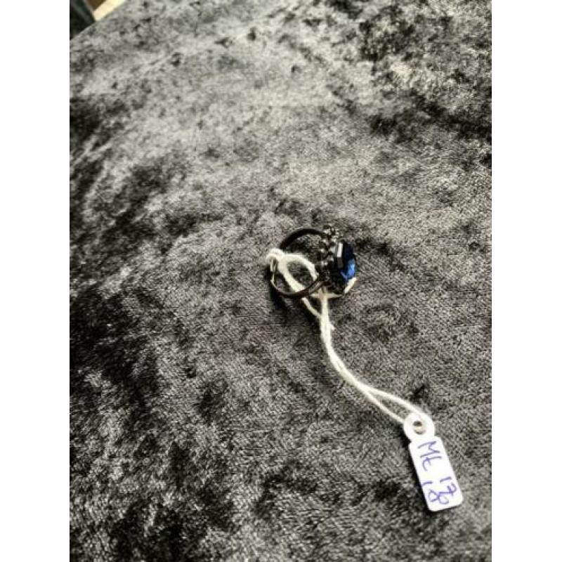 Fraaie RING met diep blauwe steen ?? GRATIS VERZENDING