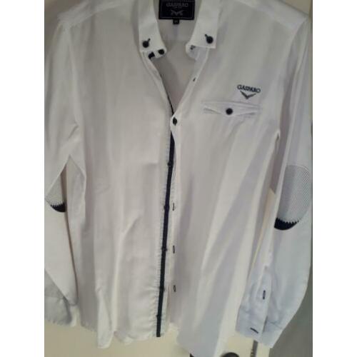 Witte blouse, donkerblauwe accenten, M