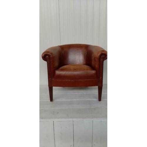 MPH 2948-10 Vintage clubfauteuil in een cognackleur