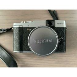 Fuji X20 12mp digitale camera + alle toebehoren en extra's