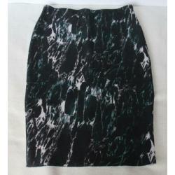 dessin DONKER groene rok maat 34/36 van ZARA