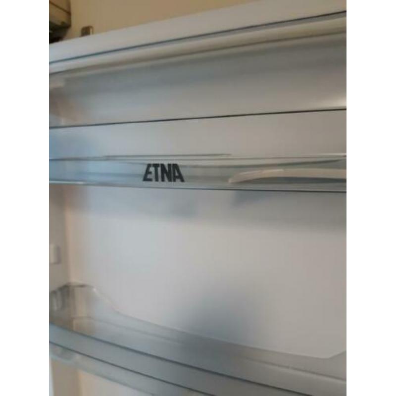 Etna inbouw koel-vries kombinatie.