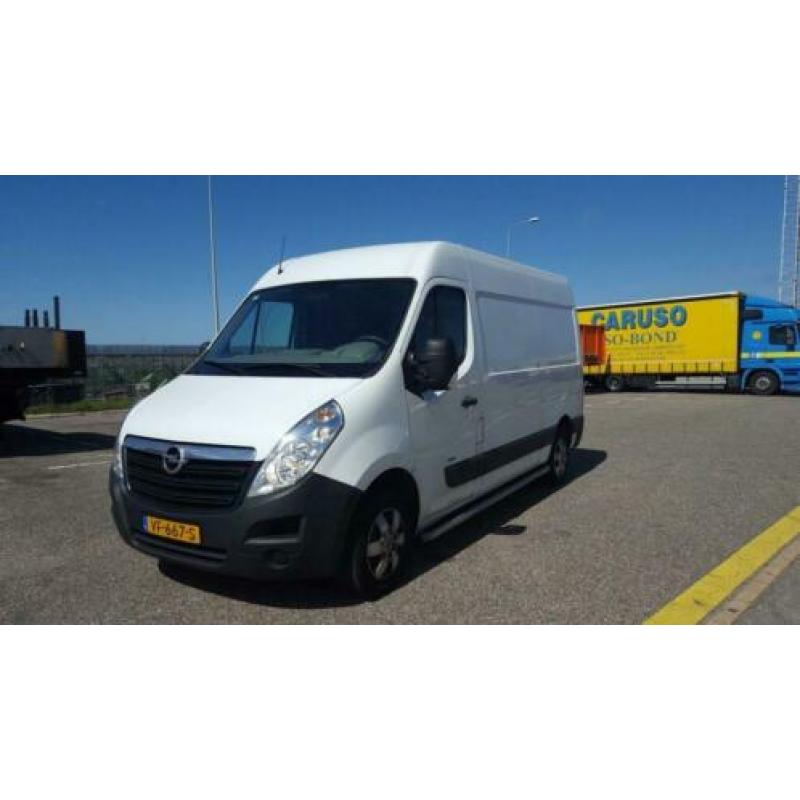 Opel Movano . (bj 2013)
