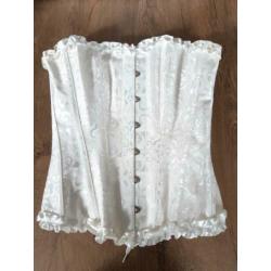 Mooi, wit corset!
