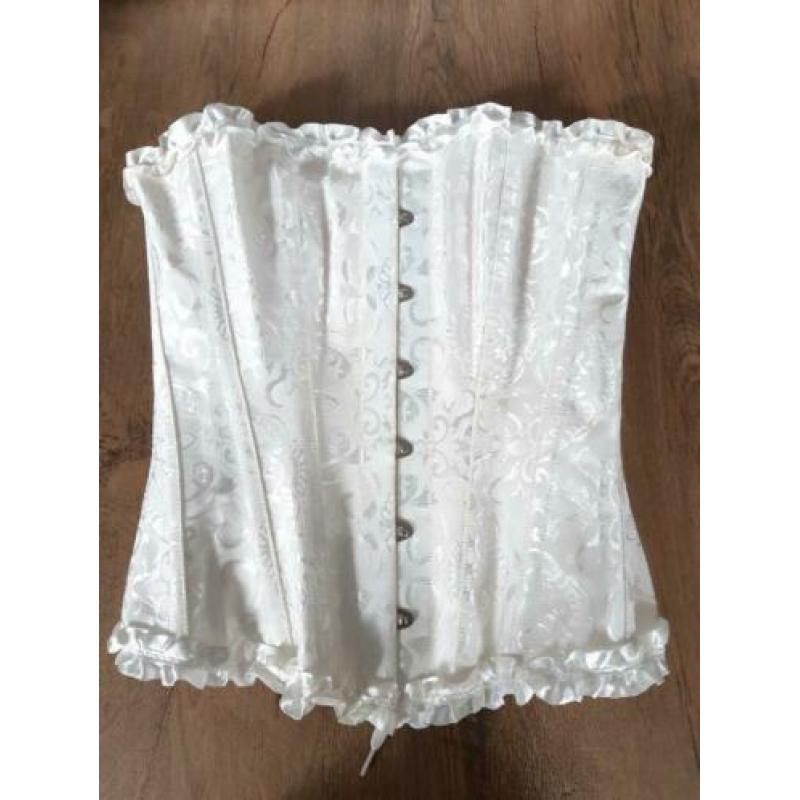 Mooi, wit corset!