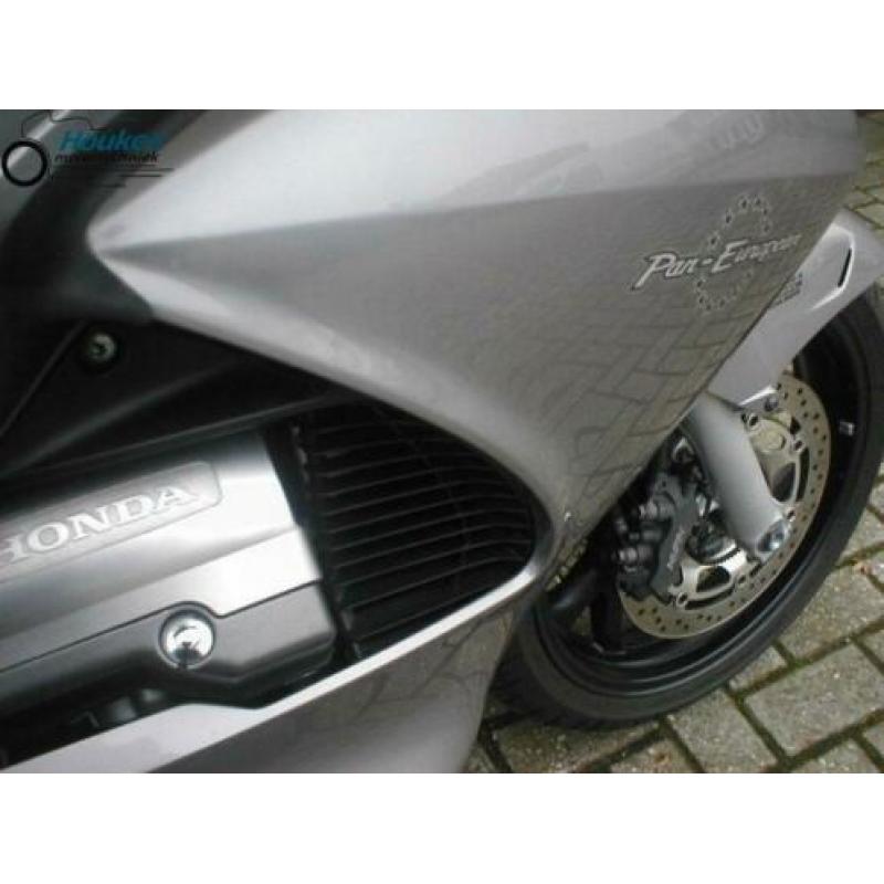 HONDA ST1300 ABS-CBS (bj 2002)