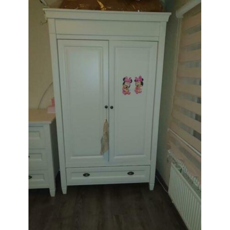 Complete baby kamer echte hout.