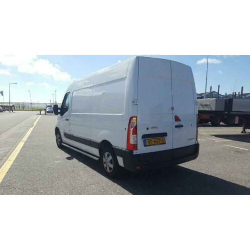 Opel Movano . (bj 2013)