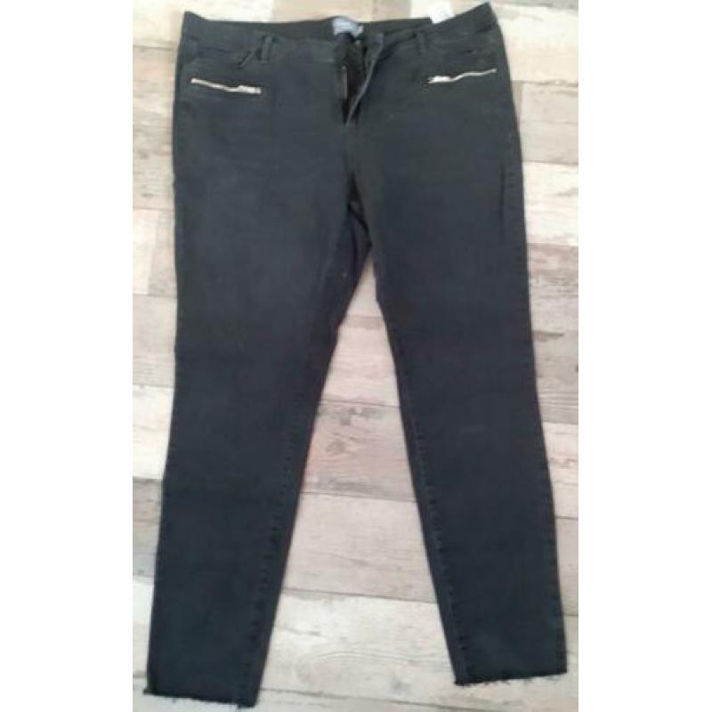 4 z.g.a.n. broeken/jeans in maat 50.