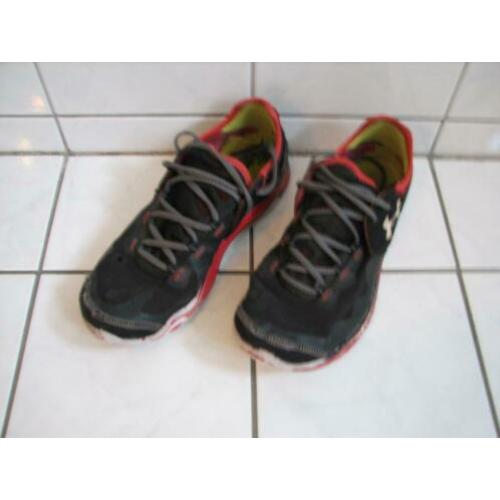 RUNNING Shoes UNDER ARMOUR maat 7.5