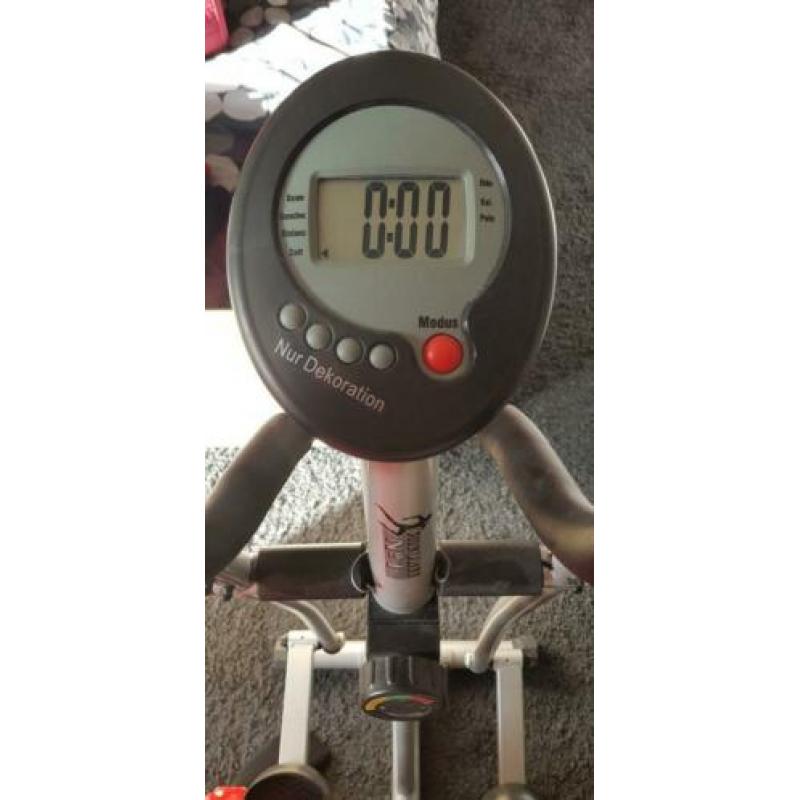 Cross trainer