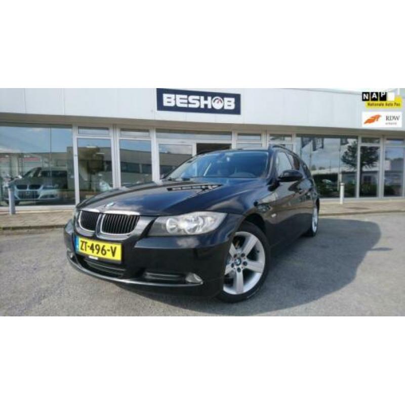BMW 3-serie Touring 318d Corporate Lease Leder, navi, PDC, z