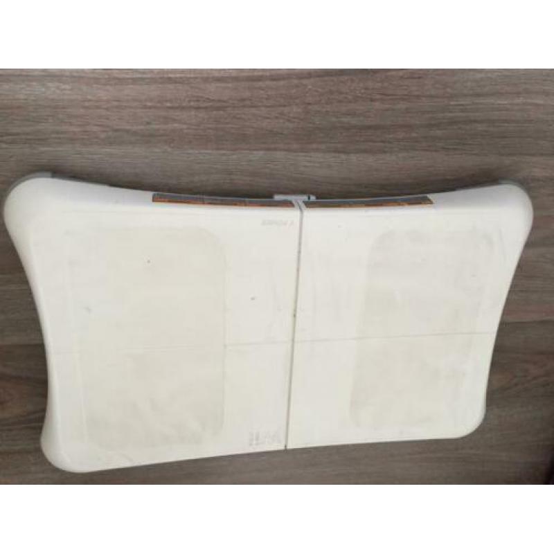Wii met balanceboard en 2 controllers