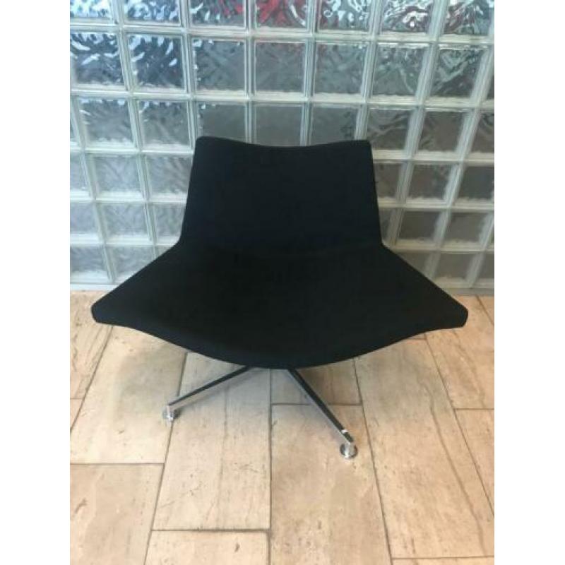 Atelier Deberenn Hero designfauteuil, zwart