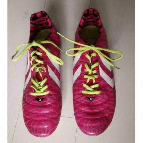 Hummel voetbalschoen maat 44