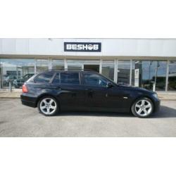 BMW 3-serie Touring 318d Corporate Lease Leder, navi, PDC, z