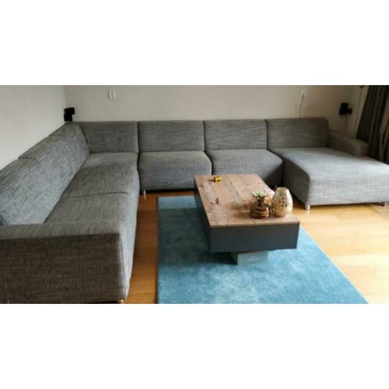Grote stoffen hoekbank met longchair grijs gemêleerd 363x272