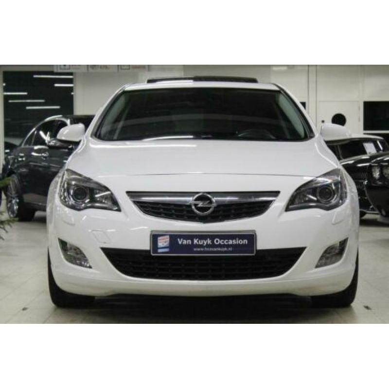 Opel Astra 1.4 Turbo Ecotec 140pk SPORT / NAVIGATIE / XENON