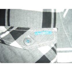 2x leuke,vlotte, stoere blouses 146/152