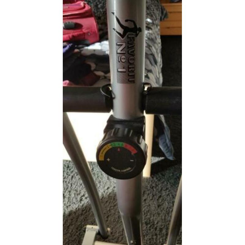 Cross trainer