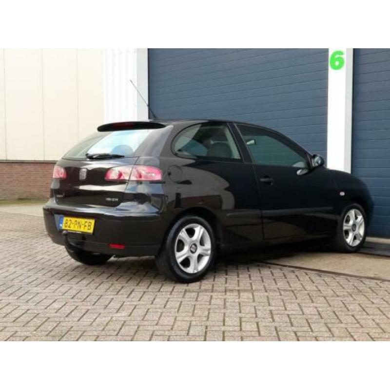 SEAT Ibiza 1.4-16V Reference airco/netjes/nap