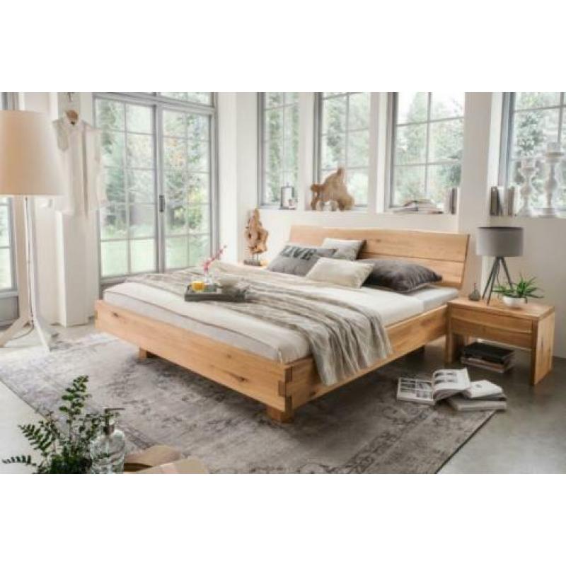Massief houten bed INGRID. Wild eiken