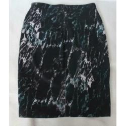 dessin DONKER groene rok maat 34/36 van ZARA