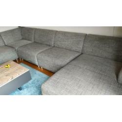 Grote stoffen hoekbank met longchair grijs gemêleerd 363x272