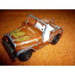 Mie18> oude majorette jeep france
