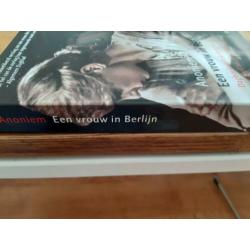 Anoniem. Een vrouw in Berlijn.dagboeksaantekeningen