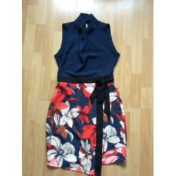 Hele mooie jurk closet London 38 m blauw zwart strik bloemen