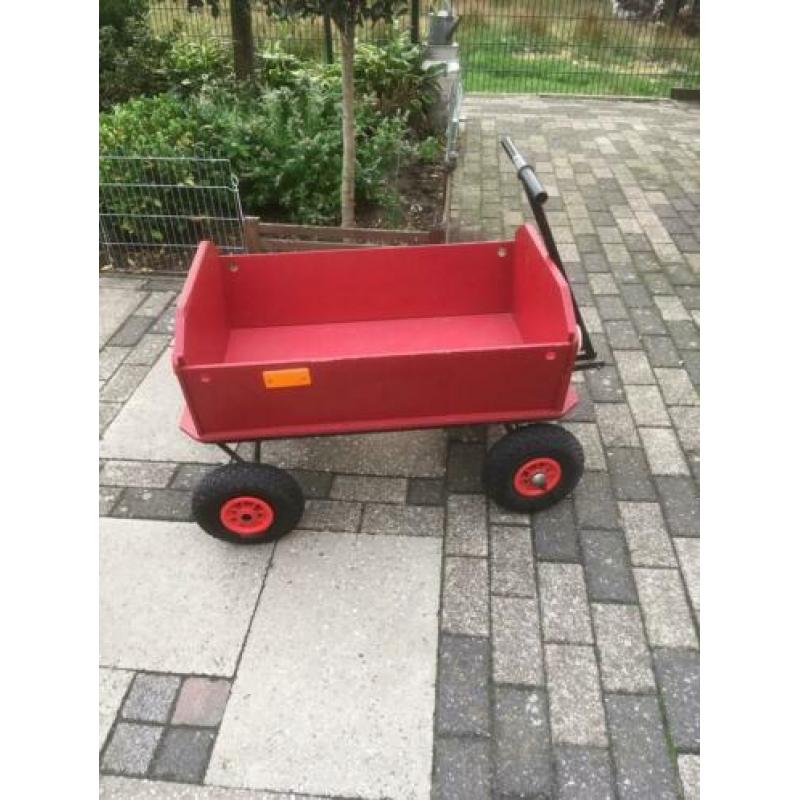 Bolderwagen merk Dominator.