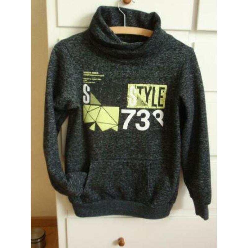 Drie Stoere Truien/Sweaters maat 158