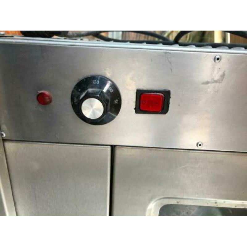 Oven