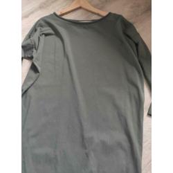 4 jurkjes/ tuniekjes in kleur groen/ zwart mt M