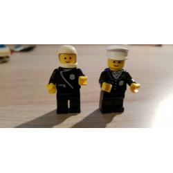 Vintage Lego set 6684, police patrol sqaud