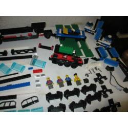 Lego trein onderdelen 9 v rails wasstraat koppelingen enz