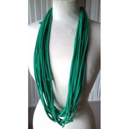 NIEUW!! mooie groene geknoopte sjaalketting