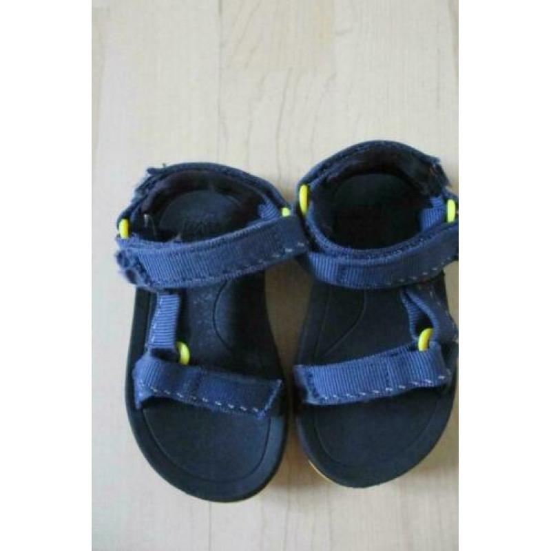 teva sandalen. mt 21