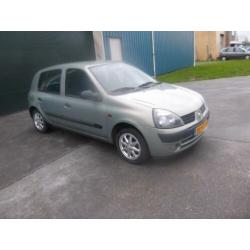 Hele Mooie en Goede Renault Clio 1200 met APK