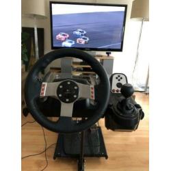 Playstation 3+ g27 stuur en pedalen en tafel