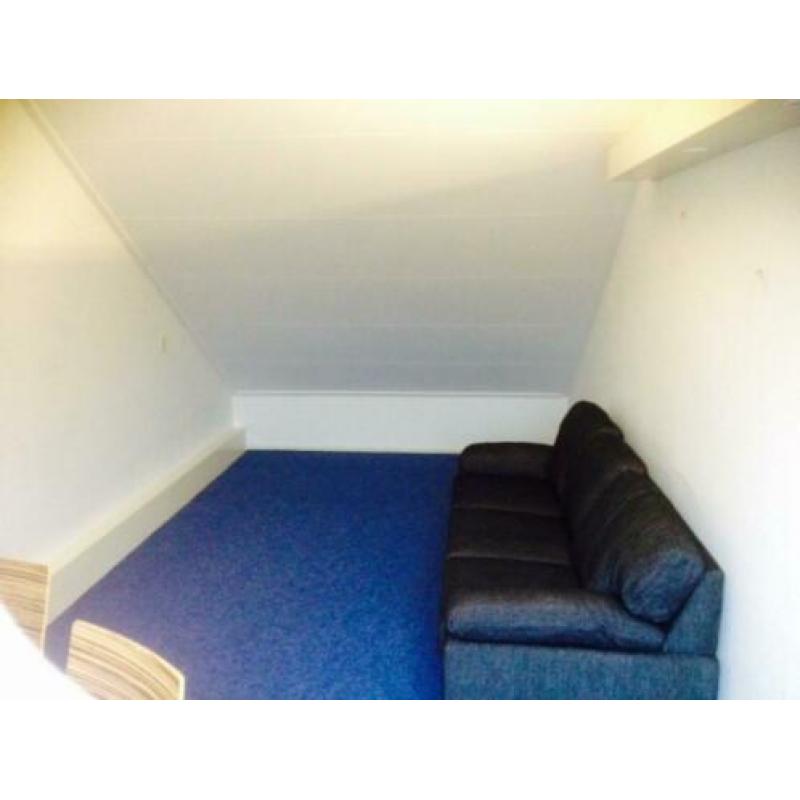 Elst, nette bewoners/sters gezocht voor 3 kamer studio