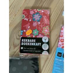 Rekbare boekenkaften 13 stuks