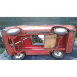 Oude moskvich moskvitch trapauto