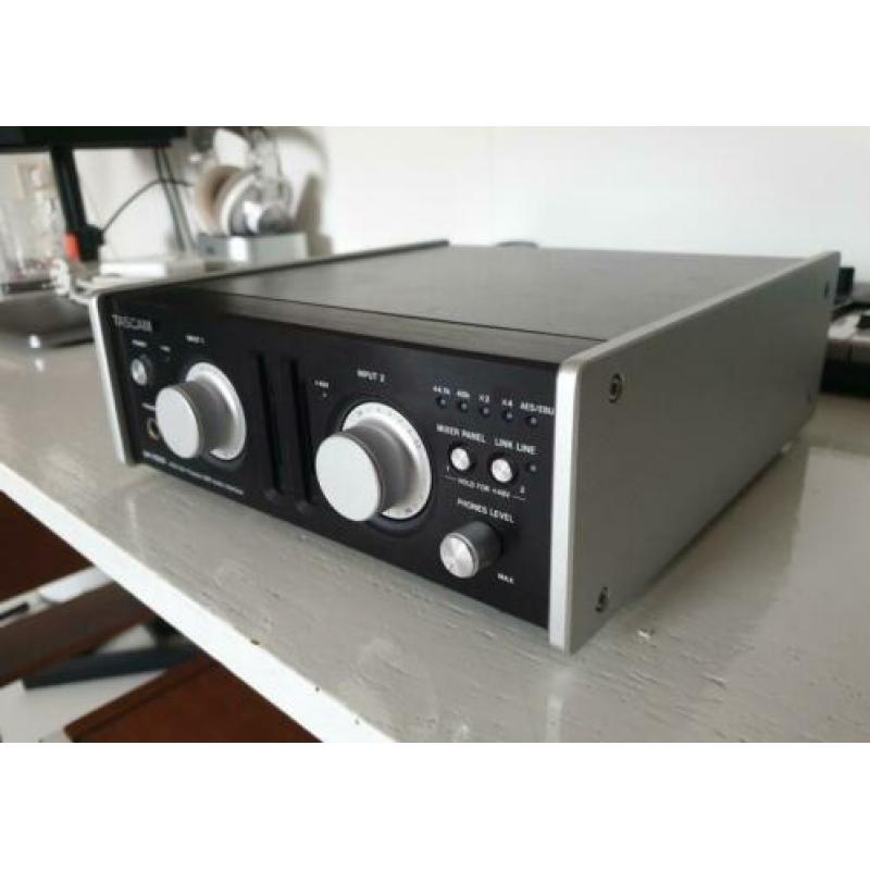 Tascam UH-7000 interface/ mic preamp